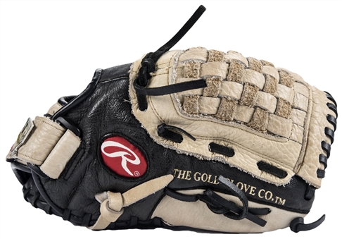 2012 New York Yankees Multi Signed Rawlings Fielders Glove (Beckett)